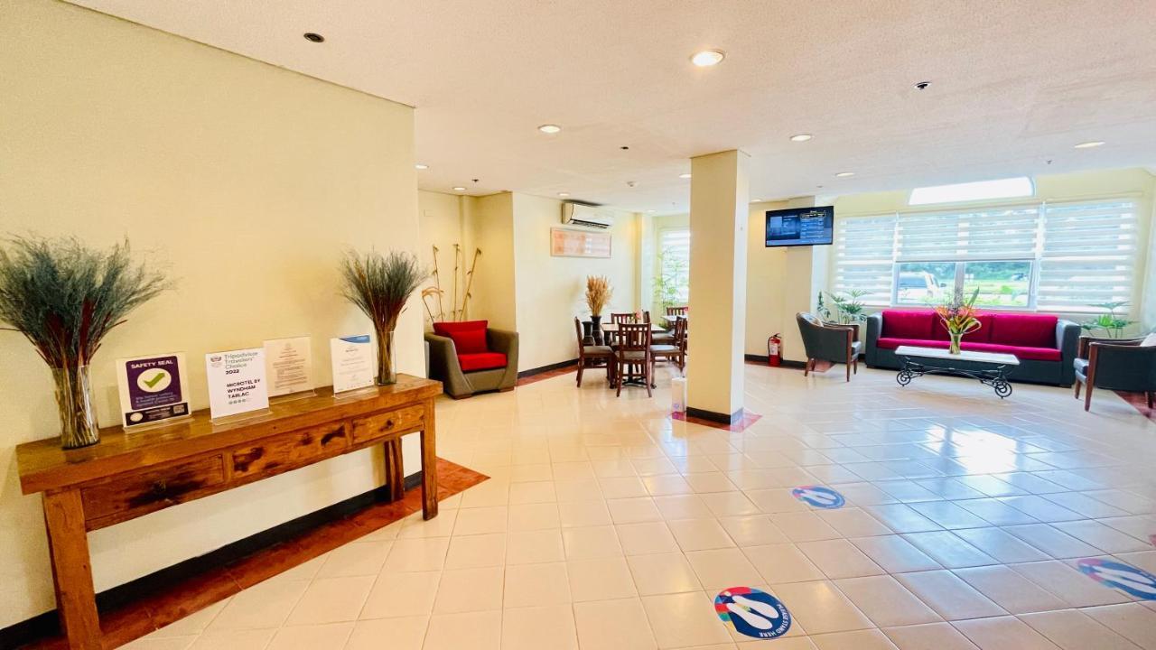 Microtel By Wyndham Tarlac Esterno foto