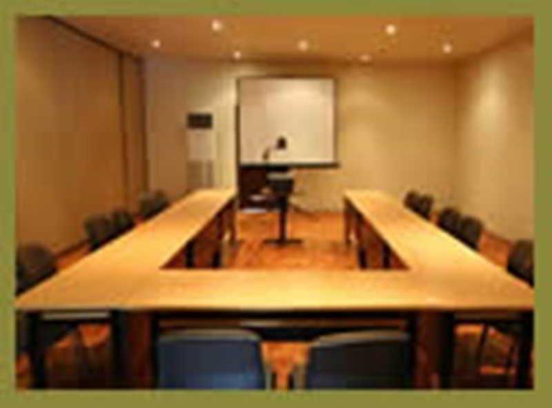 Microtel By Wyndham Tarlac Esterno foto