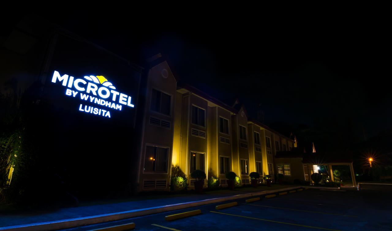 Microtel By Wyndham Tarlac Esterno foto